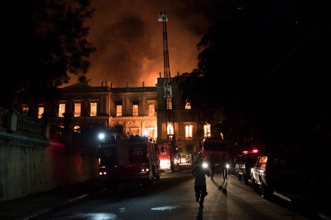  گنجینه موزه ملی برزیل در آتش