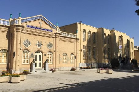 از جلفا رسیده؛ گردشی در موزه کلیسای وانک اصفهان